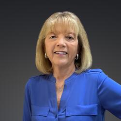 Janice Clatterbuck headshot